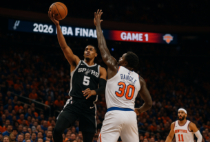 alt_text: Thrilling NBA Finals matchup: Spurs vs. Knicks, showcasing intense gameplay and passionate fans.